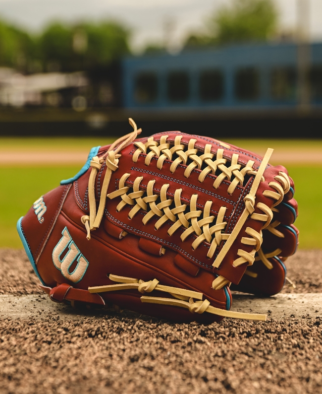 Winter 2024 A2000® D33 11.75” Pitcher’s Baseball Glove Image 2 of 9