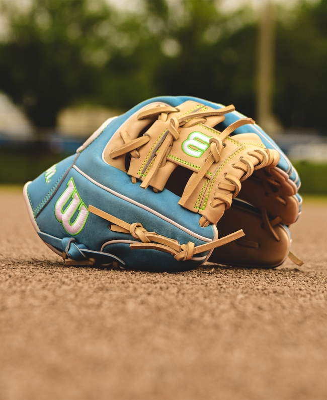 Winter 2024 A2000® PF11 11” Infield Baseball Glove Image 3 of 10