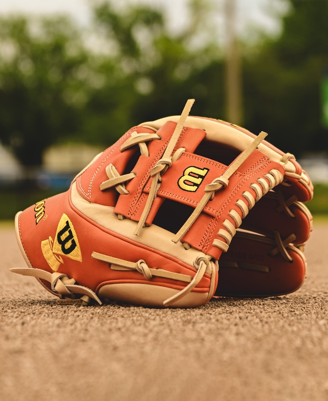 Winter 2024 Matt Chapman A2K® MC26 Game Model 11.75” Infield Baseball Glove Image 2 of 11