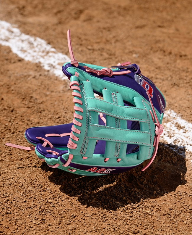 Gant De Baseball Wilson A2K 2025 12,5 Pouces - Modèle 1679CF 1B RHT - Cuir Neuf