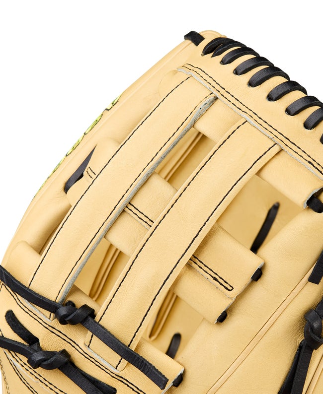 2026 A2000® Classics Series 1777 12.75” Outfield Glove | Wilson