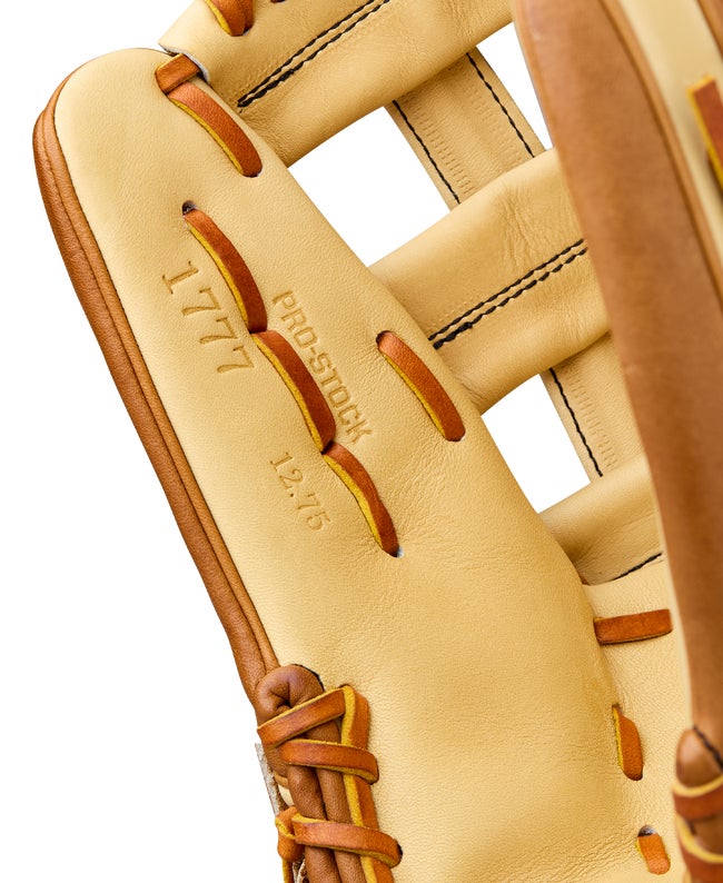 2026 A2000® Classics Series 1777 12.75” Outfield Baseball Glove