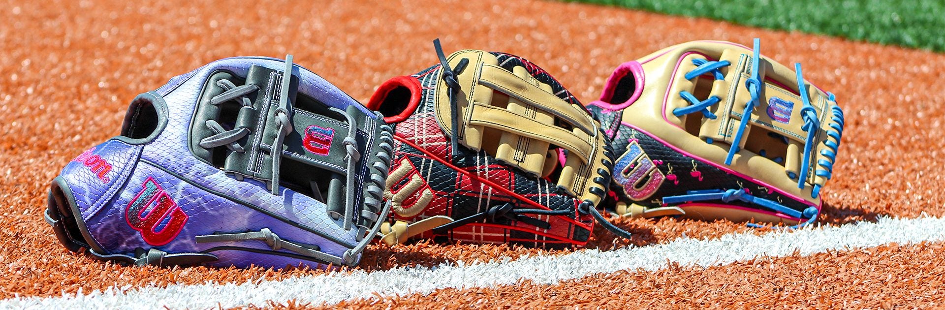 Wilson a2000 baseball glove series hot sale